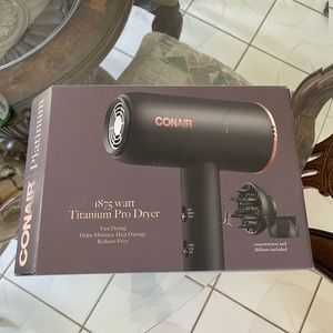 Blow dryer